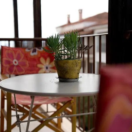 بيت للعطل Artistic 2