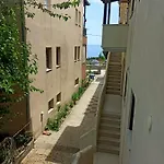 Casa de Férias Artistic 2 *